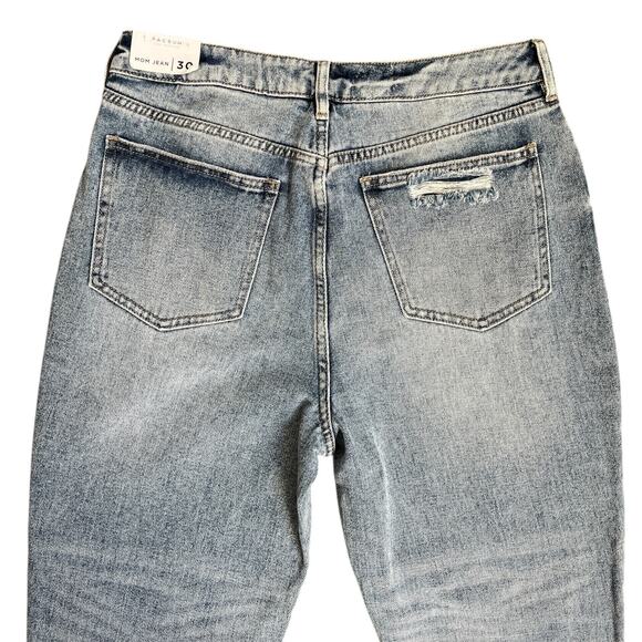 NWT Pacsun High Waisted Distressed Light Medium Wash Ripped Mom Jeans Size 30 - Picture 6 of 7